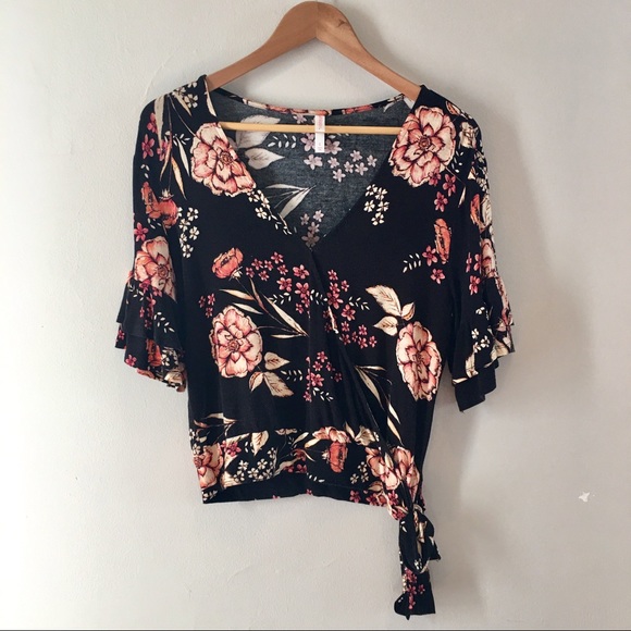 Xhilaration Tops - floral knit top